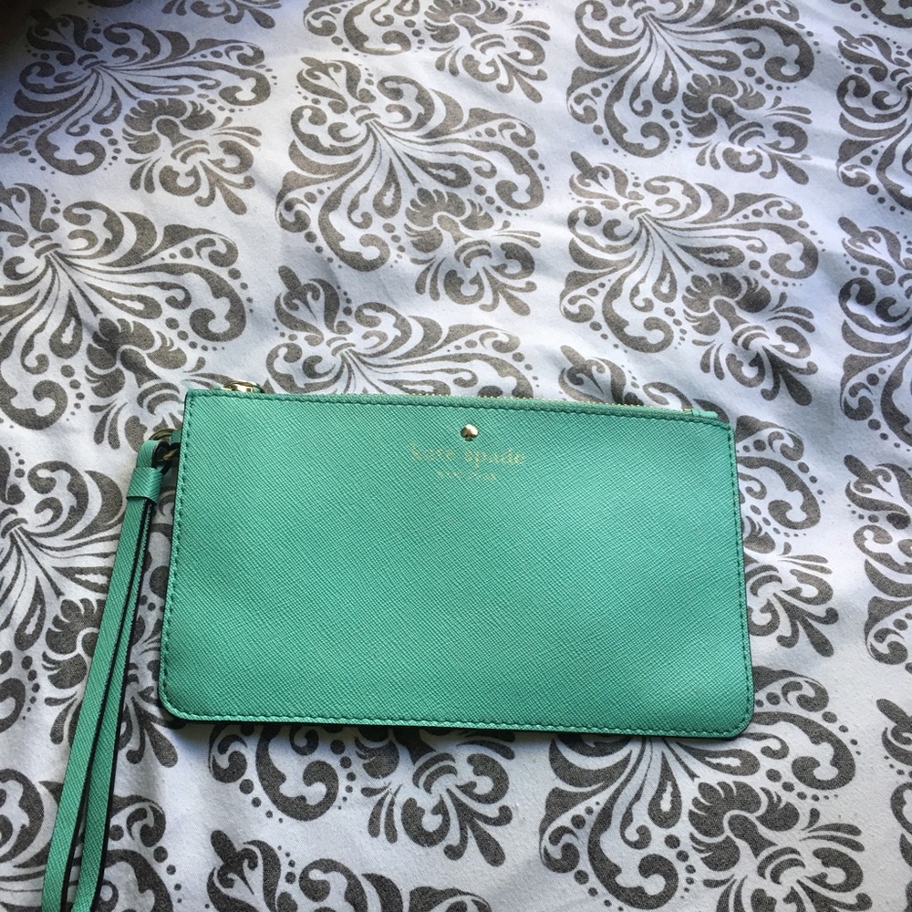 kate spade wristlet